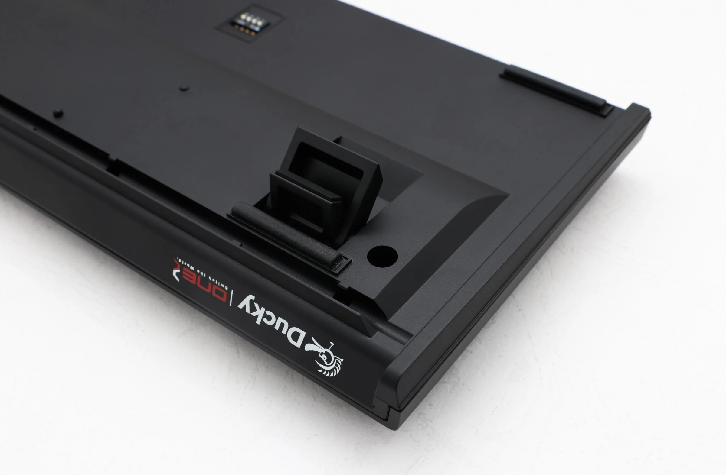 Ducky One 2 Phantom Black Double Shot PBT Mechanical Keyboard - Image 7