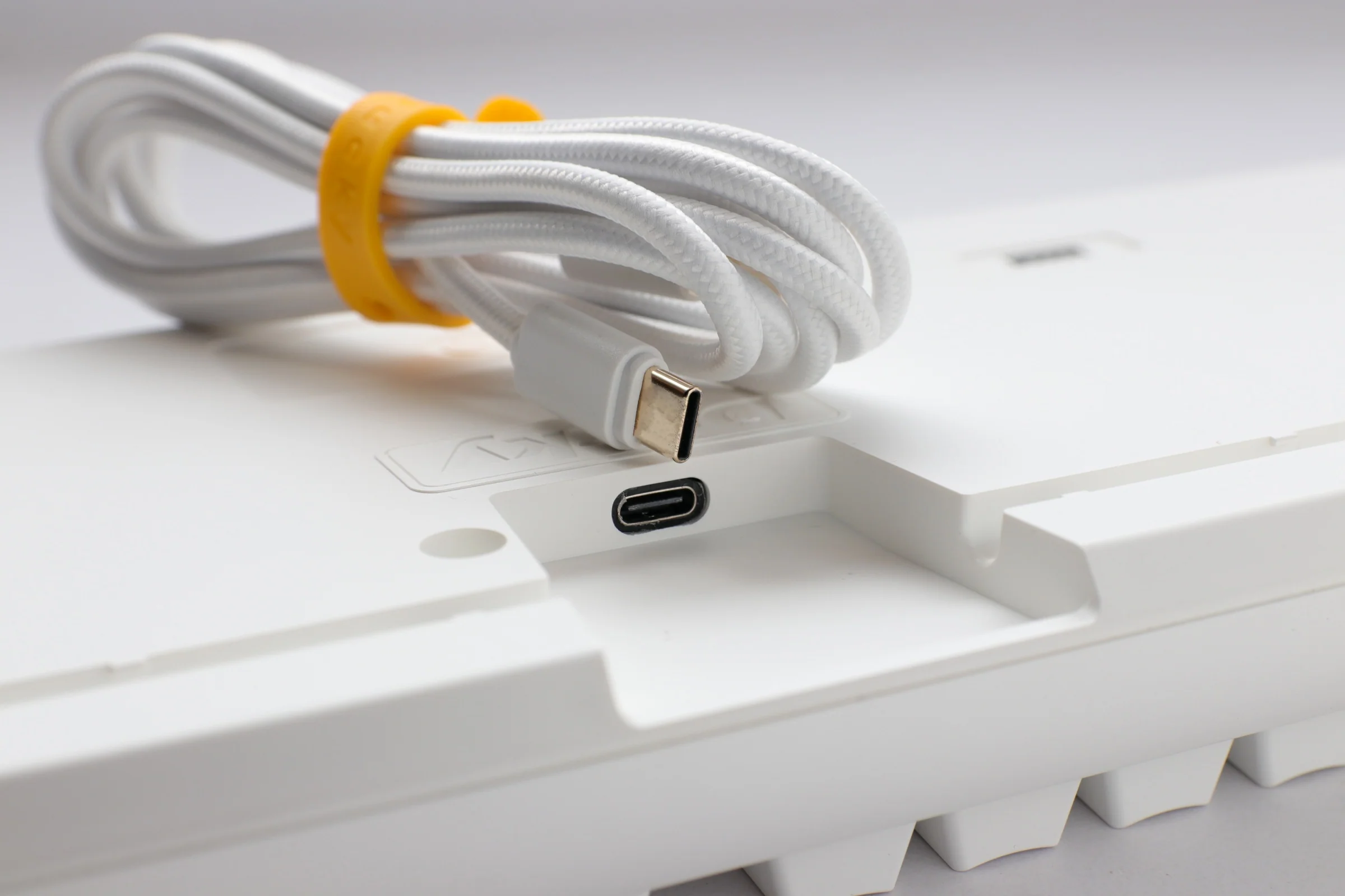 Ducky One 3 Pure White Hotswap RGB Mechanical Keyboard w/ Quack Mechanics - Image 4