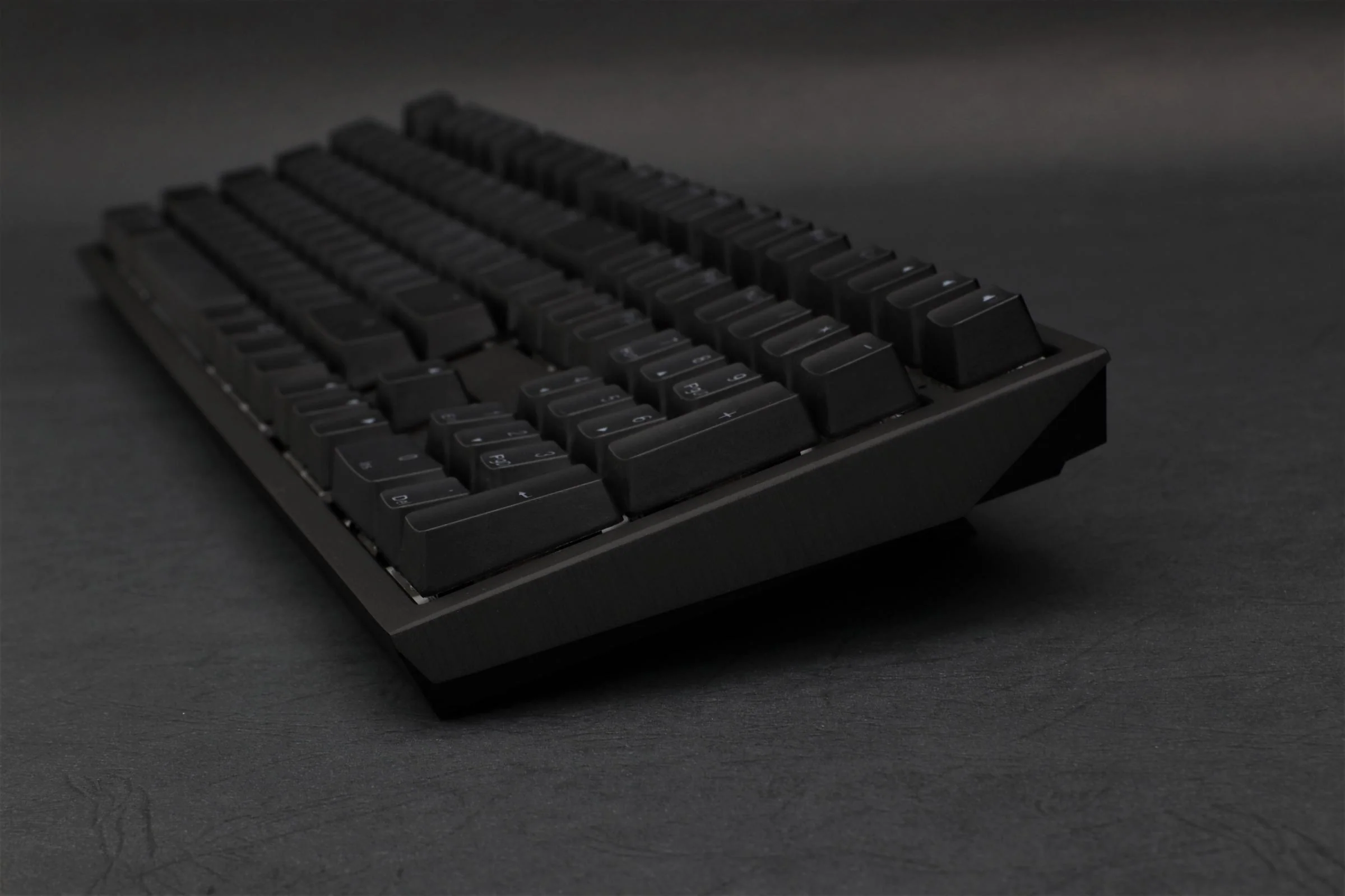 Ducky Shine 7 Blackout MK Exclusive First Release RGB LED Double Shot PBT Mechanical Keyboard - Image 5