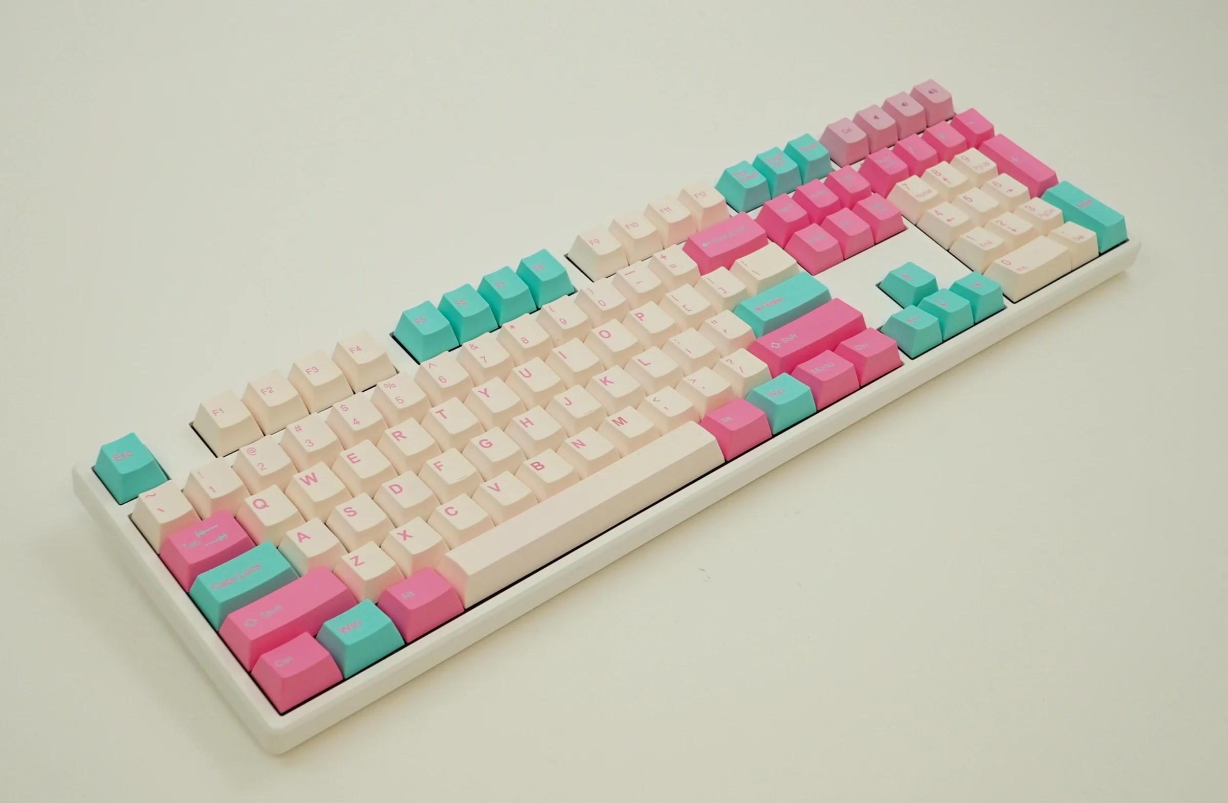Tai-Hao Miami Surf 104 Key Cubic Profile Double Shot ABS Keycap Set - Image 4